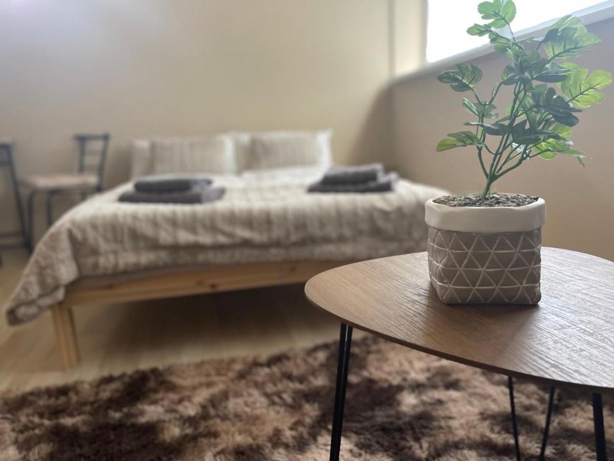 Garzon/ Studio Apartment Sahy Екстериор снимка